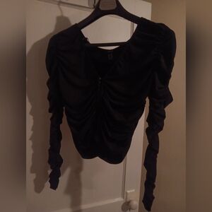 Ruched V-neck long sleeve crop top